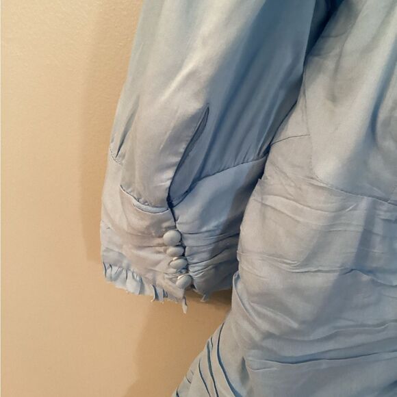 VENUS SIZE LARGE (12) LIGHT BLUE SWEETHEART NECKLINE RUCHED SIDES BLOUSE - Picture 5 of 7